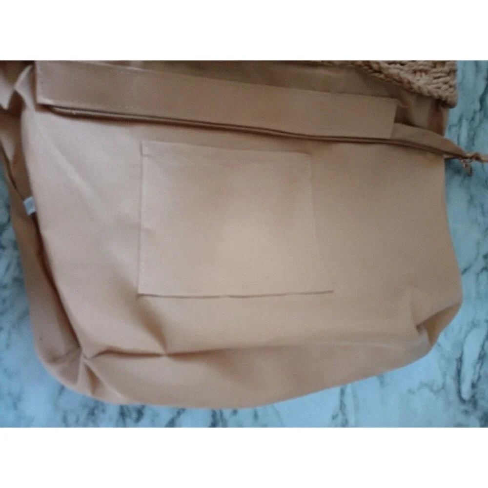 Straw Wicker Style Tote Handbag Shoulder Bag Zipper Top Clean Interior
